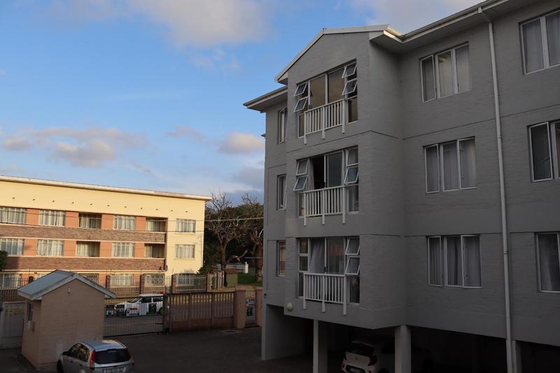 2 Bedroom Property for Sale in West Hill Eastern Cape